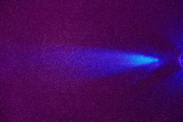 Uno Sfondo Lilla Strutturale Grana Fine Fascio Luce Azzurro — Foto Stock