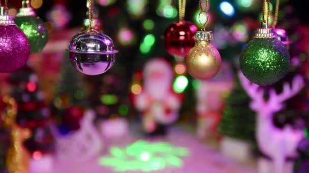 Natal Movimento Fundo Natal Meio Desfocado Pequenas Decorações Natal Balançam — Vídeo de Stock