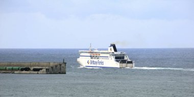 Getxo Limanı, Bilbao, İspanya - 3 Ekim 2021: Kaptan Finistere ve Getxo Limanı