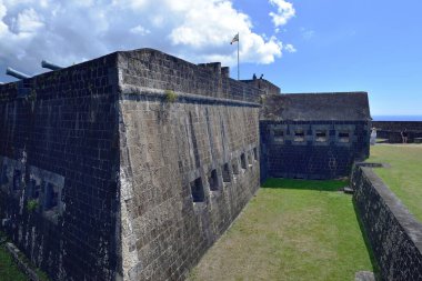 Brimstone Hill Kalesi, St Kitts - 31 Ocak 2024: George Kalesi 'ndeki yangın delikleri