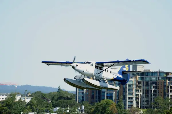 stock image Victoria, Canada - 23rd June 2024:Sea plane from Saltspring Air coming into land