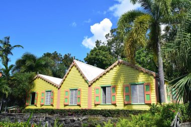 Romney Malikanesi, St Kitts, Karayipler: 31 Ocak 2024: Geleneksel boyalı Romney Malikanesi