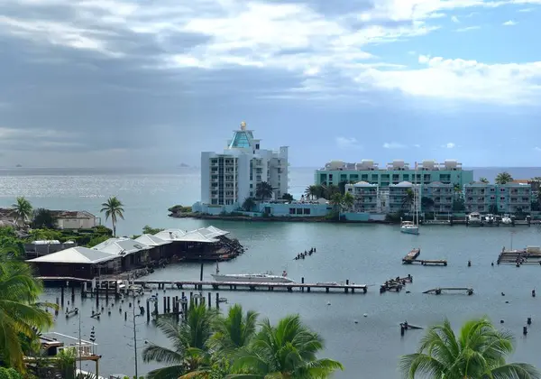 stock image Viewing the new hotels and the remains of the harbour jetty after a hurricane came though Saint Martin