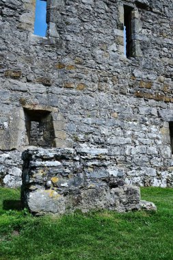 Eski adımlar ata binme bloğu oluşturuyor