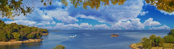 Wunderbare Romantische Sommernachmittagslandschaft Mit Meerblick Grüne Lagune Meeresbucht Porec Kroatien — Stockfoto