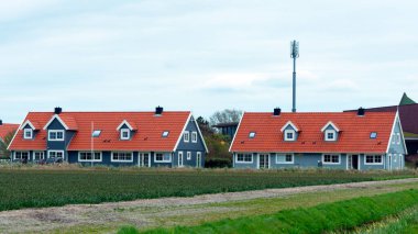 Julianadorp aan Zee, Kuzey Hollanda, Hollanda 2024-04-23, Landal Beach Resort Ooghduyne 'daki yazlık evler
