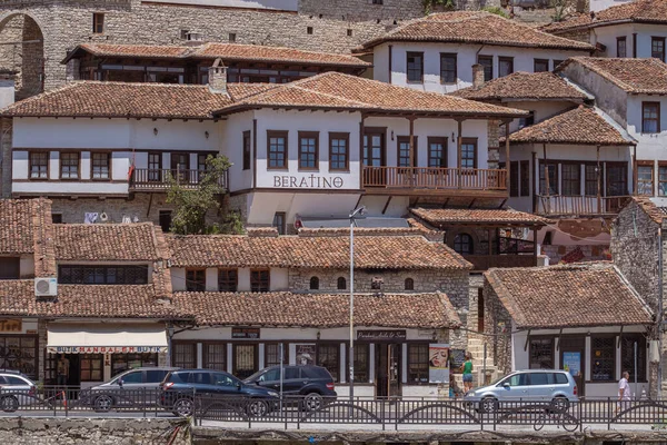 Berat Arnavutluk Temmuz 2022 Arnavutluk Berat Kentindeki Tarihi Doğu Evleri Stok Fotoğraf