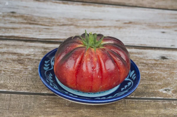 Νωπά Τρόφιμα Ακατέργαστη Φύση Βιολογική Ώριμη Κόκκινη Φυτική Ντομάτα Γεωργία — Φωτογραφία Αρχείου