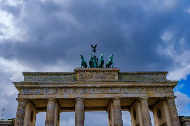 22 Eylül 2022 - Berlin, Almanya Turistleri Brandenburg Kapısı, Berlin