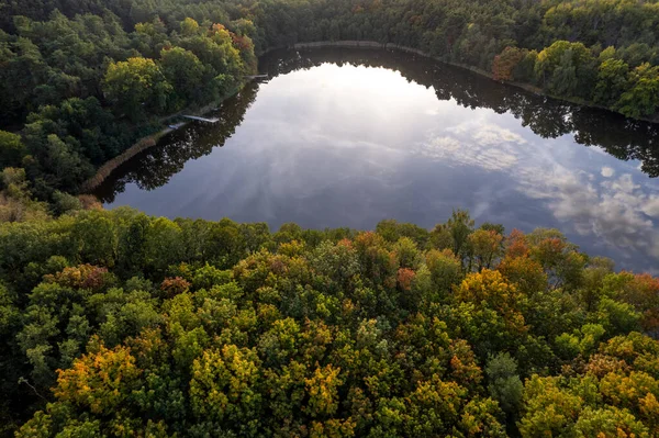 Légi Felvétel Gyönyörű Körül Erdő Egy Nyugodt Őszi Napon Németország — Stock Fotó