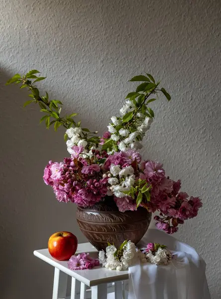 Ανοιξιάτικο Μπουκέτο Από Κλαδιά Κερασιάς Άνθη Κερασιάς Royalty Free Εικόνες Αρχείου