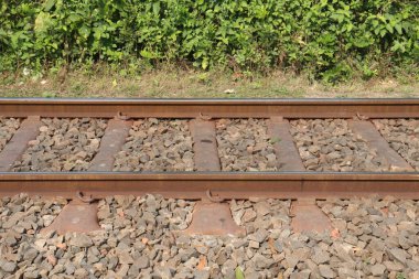 Demiryolu için zemindeki dar gösterge