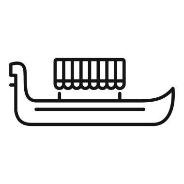 Romantik bir gondol yolculuğunun tadını çıkarıyorum.