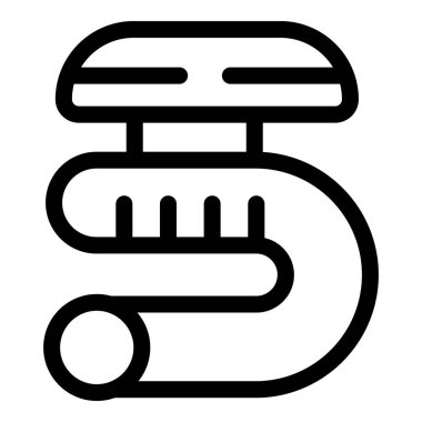 Su boruları turistlerin sıcak yaz gününde havuza kayarak eğlenmelerini bekliyor.