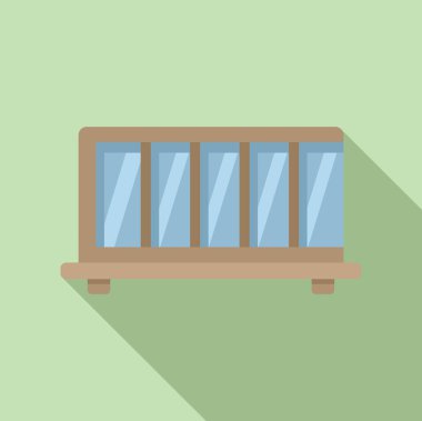 Büyük pencereli modern bina cephesi açık bir günde güneş ışığını yansıtıyor