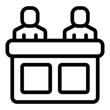 Siyasi tartışmalar sırasında podyumda oturan iki siyasetçi, siyasi tartışmaya katılıyor