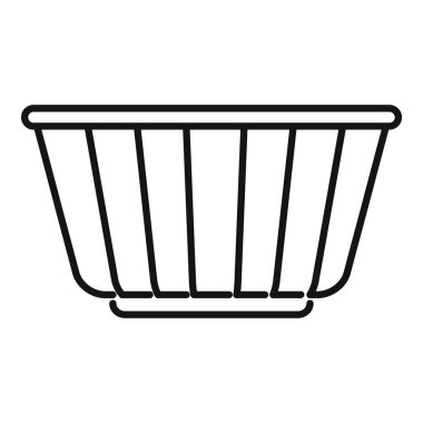 Beyaz arkaplanda duran boş metal tel sepet.