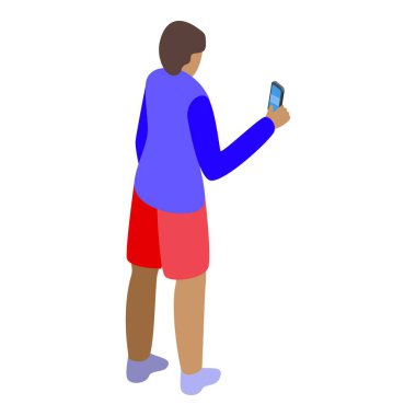 Şortlu ve tişörtlü genç adam elinde bir akıllı telefon tutuyor ve fotoğraf çekiyor.