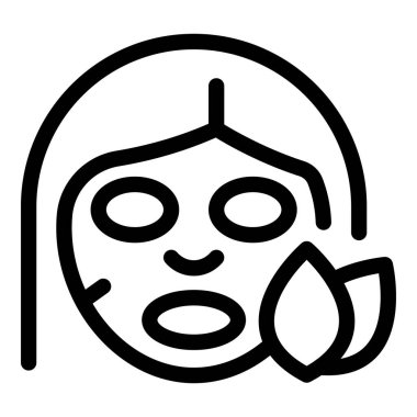 Cilt bakımı için doğal malzemelerle kozmetik maske takan bir kadın.