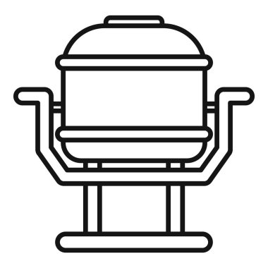Sıvı depolamak için metal platformda duran büyük çelik su tankı.