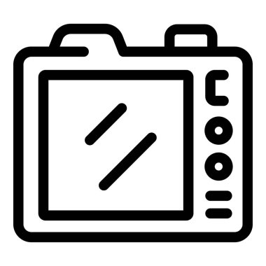 Modern dijital kamera değerli bir anı yakalıyor, fotoğraf ve teknoloji kavramları için mükemmel.