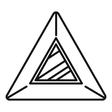 Kamp çadırının minimalist çizgisi sanatı, macera ruhunu, vahşi doğa keşiflerini ve doğayla bağ kurmanın neşesini sembolize eder.