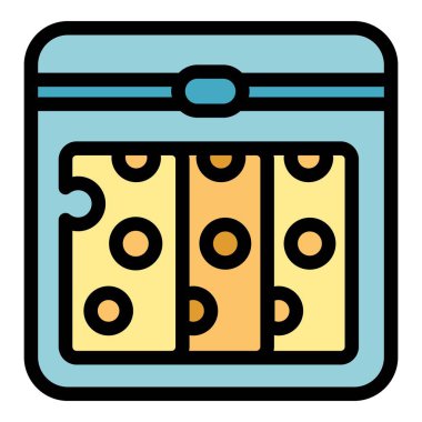 Lezzetli peynir dilimleri içeren vakum paketi uzun süreli tazeliği sağlar ve zengin tadını korur.