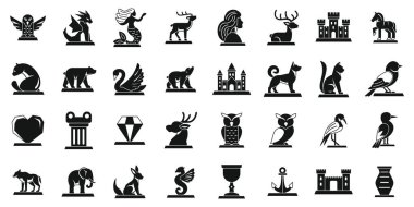 Buz heykel simgeleri dizildi. Hayvanlar, nesneler ve siluet tarzında efsanevi yaratıkları sergileyen kraliyet figürleri.