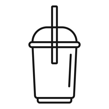 Plastik bardaktaki köpüklü çayı samanla tazelemek, tatlı bir içeceği temsil etmek için mükemmel.