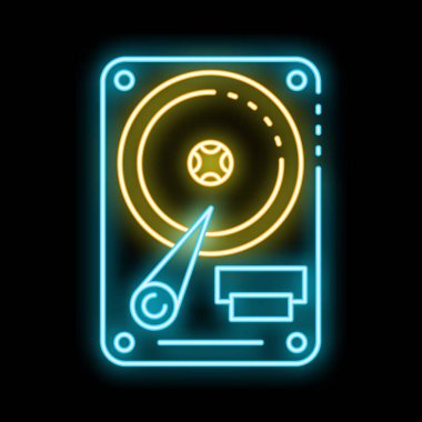 Koyu arkaplandaki parlak parlak neon disk sürücüsü simgesi, veri depolamayı temsil ediyor