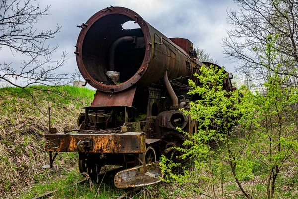 Locomotiva Vapore Arrugginito Con Auto Carbone Abbandonata Cimitero Ferroviario Vecchia — Foto Stock