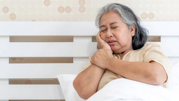 Asian Senior Woman Patients Toothache Hurts Elderly Patients Medical Healthcare — ストック写真