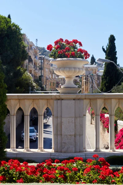 이스라엘 하이파 구역에서 유네스코 세계유산으로 지정되어 바하이 신앙의 추종자들을 성지로 — 스톡 사진
