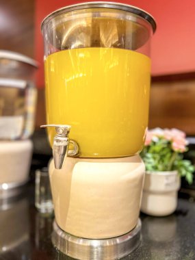 Dispenser Glassware, Juice, Water, Beverage with Tap