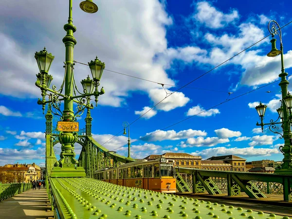 Budapest Ungheria Febbraio 2023 Sul Ponte Steel Liberty Budapest Tram — Foto Stock