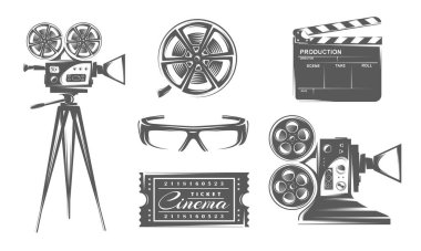 Sinema simgesi klasik seti beyaz arkaplanda izole edildi. Tasarım elemanı amblemi: film, kamera, makara, bilet, şerit, klaket. Sinema şablonları işareti. Vektör illüstrasyonu