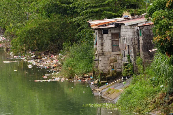 Poveri Che Vivono Povertà Lungo Canali Manila Filippine Con Spazio — Foto Stock