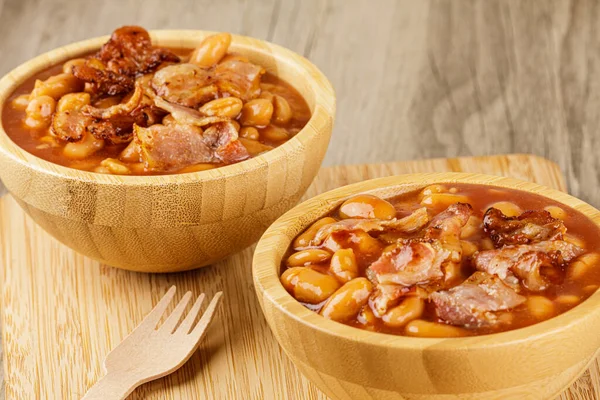 Wooden Bowl Baked Beans Also Known Pork Beans Wooden Background — Stock Photo, Image
