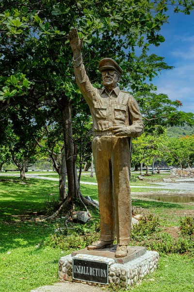 Den Berömda Statyn General Douglas Macarthur Vid Lorca Dock Corregidor — Stockfoto