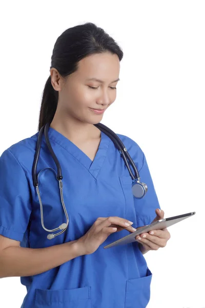 Hermosa Mujer Asiática Doctora Enfermera Vestida Con Uniformes Azules Aislados — Foto de Stock