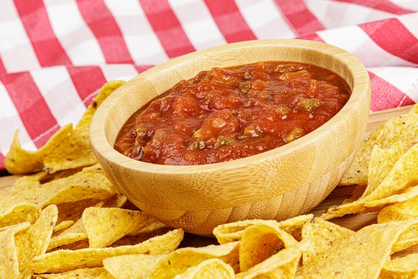Large Wooden Bowl Delicious Salsa Roasted Corn Tortilla Nacho Chips — Stock Photo, Image