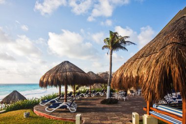 turkuaz suları ve Cancun yucatan Yarımadası'nda quintana roo Meksika beyaz kumlu plajları