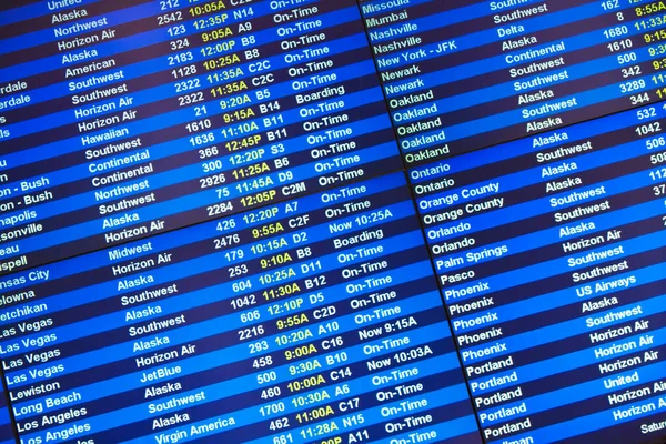 Luchtvaartmaatschappijen Aankomst Vertrekschema Aankomst Een Airport Terminal Verenigde Staten — Stockfoto