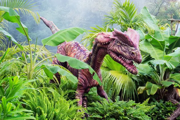 Dilophosaurus Vilket Innebär Dubbel Crested Reptil Dinosaurie Från Den Tidiga — Stockfoto