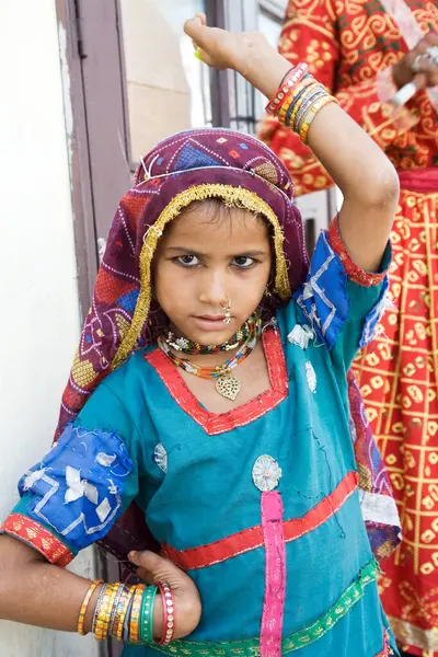 Hermosa Niña Siete Años Baile Disfraces Tradicionales Rajastán India Asia —  Fotos de Stock