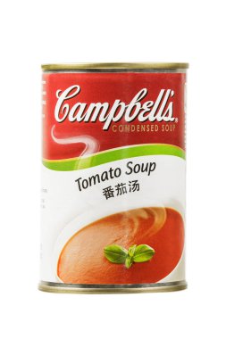 Bir kutu nefis Campell 's Domates Çorbası' nı kapatıyoruz. Beyaz bir zemin üzerinde Çin ve Doğu Asya kopyalama alanı var.
