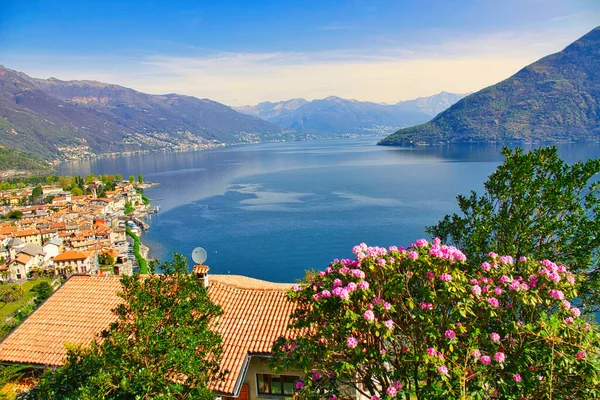 Piękne Zdjęcia Jeziora Maggiore — Zdjęcie stockowe