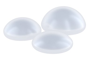 Silikon göğüs implantları, beyaz arkaplanda 3 boyutlu görüntüleme. 
