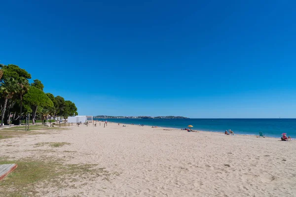 Platja Esquirol Písečná Pláž Cambrils Španělsko Výhledem Salou Catalonia Modré — Stock fotografie