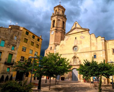 Falset Kilisesi Iglesia Santa Maria Priorat Tarragona Bölgesi Katalonya İspanya Şarabı